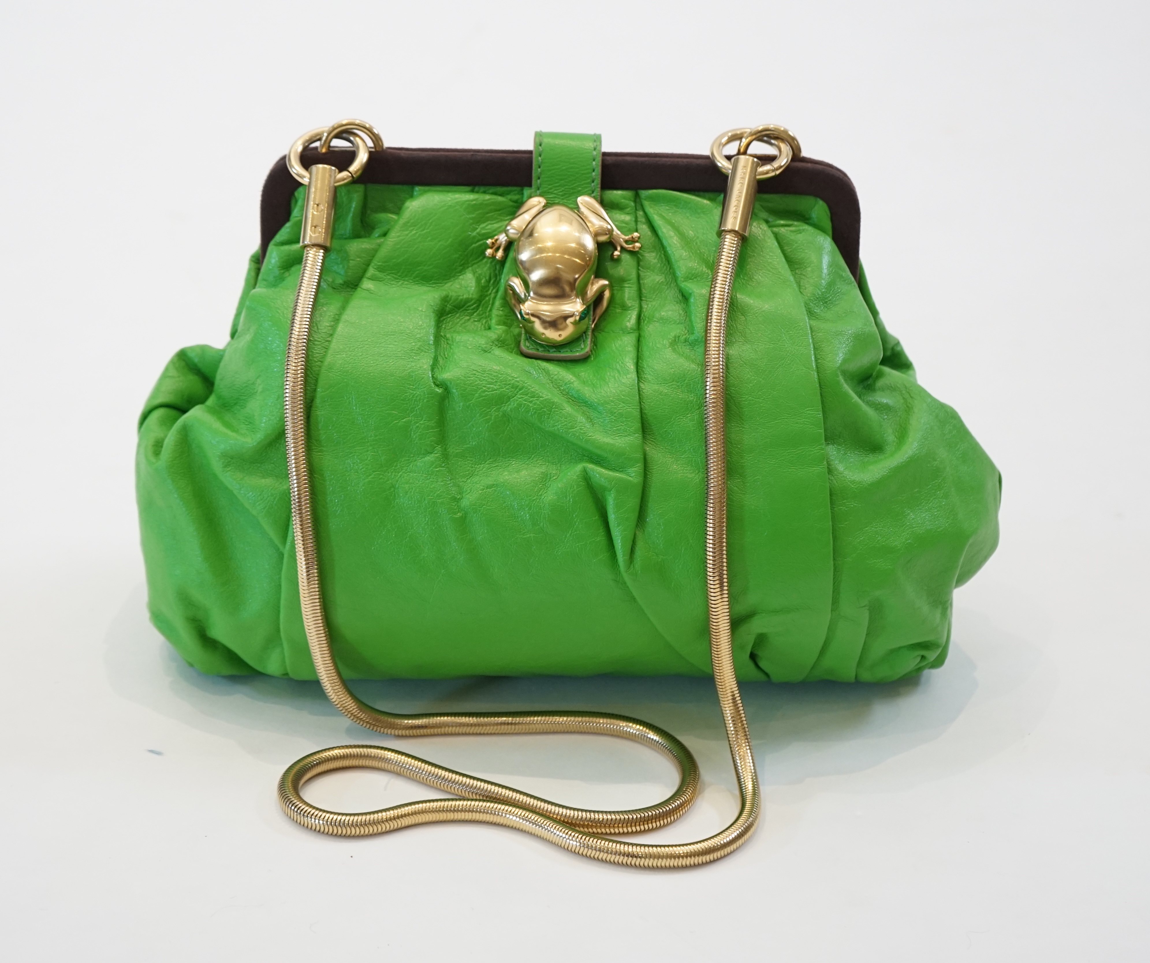 A Marc Jacobs green leather Frog Rana Stam bag, width 30cm, height 21cm